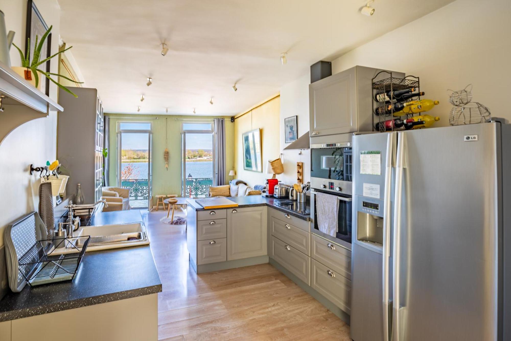 Maison De Ville En Bord De Seine A La Bouille 外观 照片