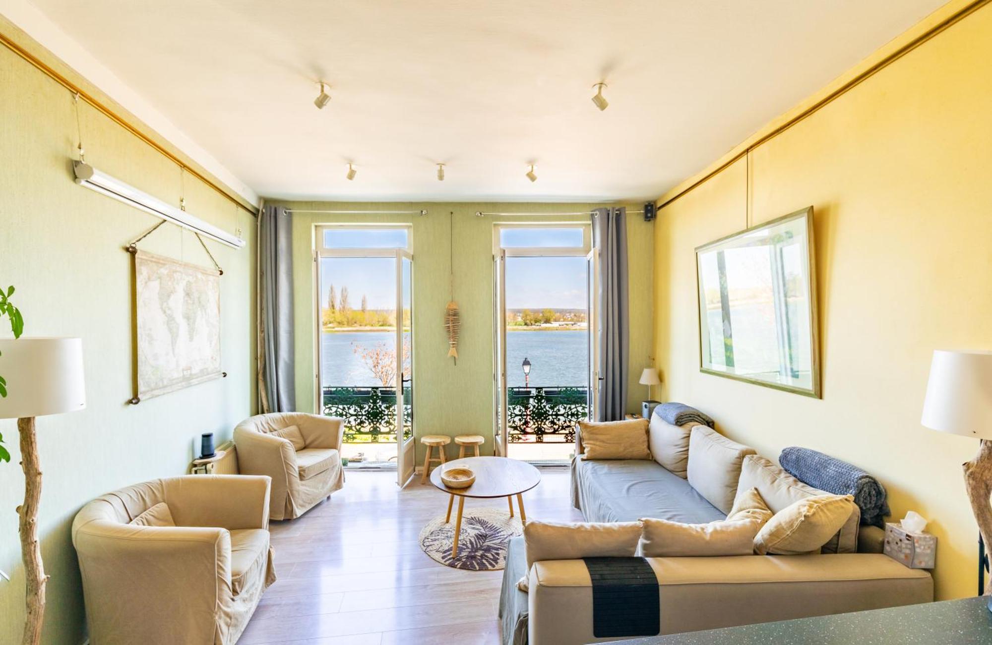 Maison De Ville En Bord De Seine A La Bouille 外观 照片